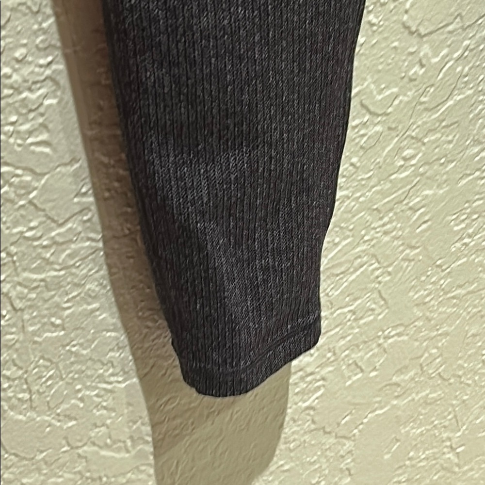Lululemon Athletica Gray High-Waist Leggings - Picture 4 of 9